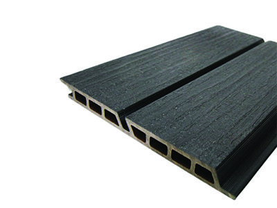 Deski elewacyjne Ultrashield UH62 Shou Sugi Ban